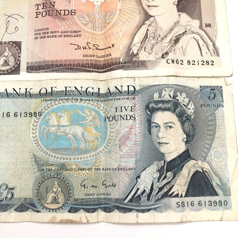 エリザベス女王 旧紙幣 イギリス 5ポンド 10ポンド 計7枚 UK ￡ 旧札