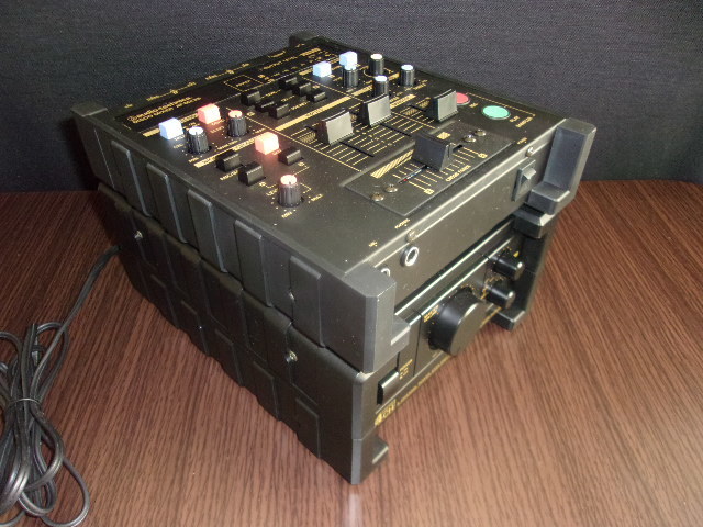 DJセット？ audio-technica ミキサー AT-MX35 + 2/4chメインアンプ AT