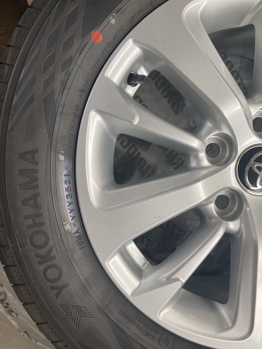 ヤリスクロス新車外し タイヤ4本 ホイール付き 205/65R16(ラジアル