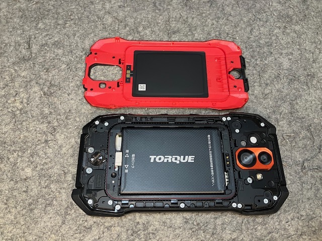 G04 TORQUE KYV46 ブラック torque レッド g04 - 中古 容量2940mAh