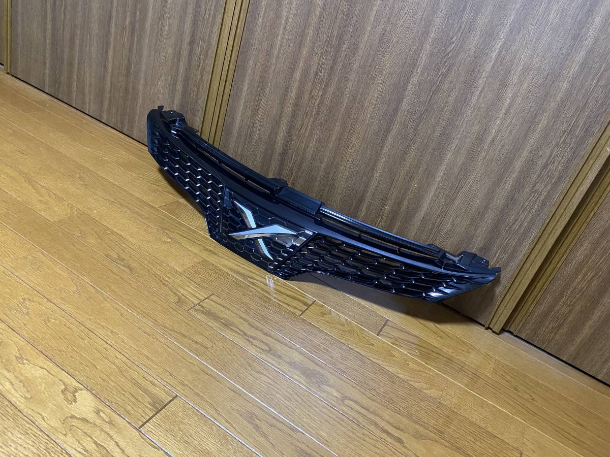 ◎希少◎良品 レア 130 135マークX 後期 純正 レーダー用 グリル プリ 