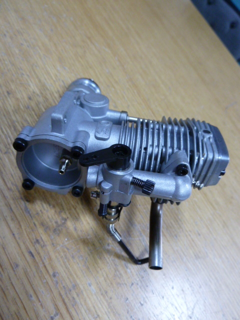 ジャンク扱いで○O.S. FS-40○ラジコン飛行機用エンジン○現状で