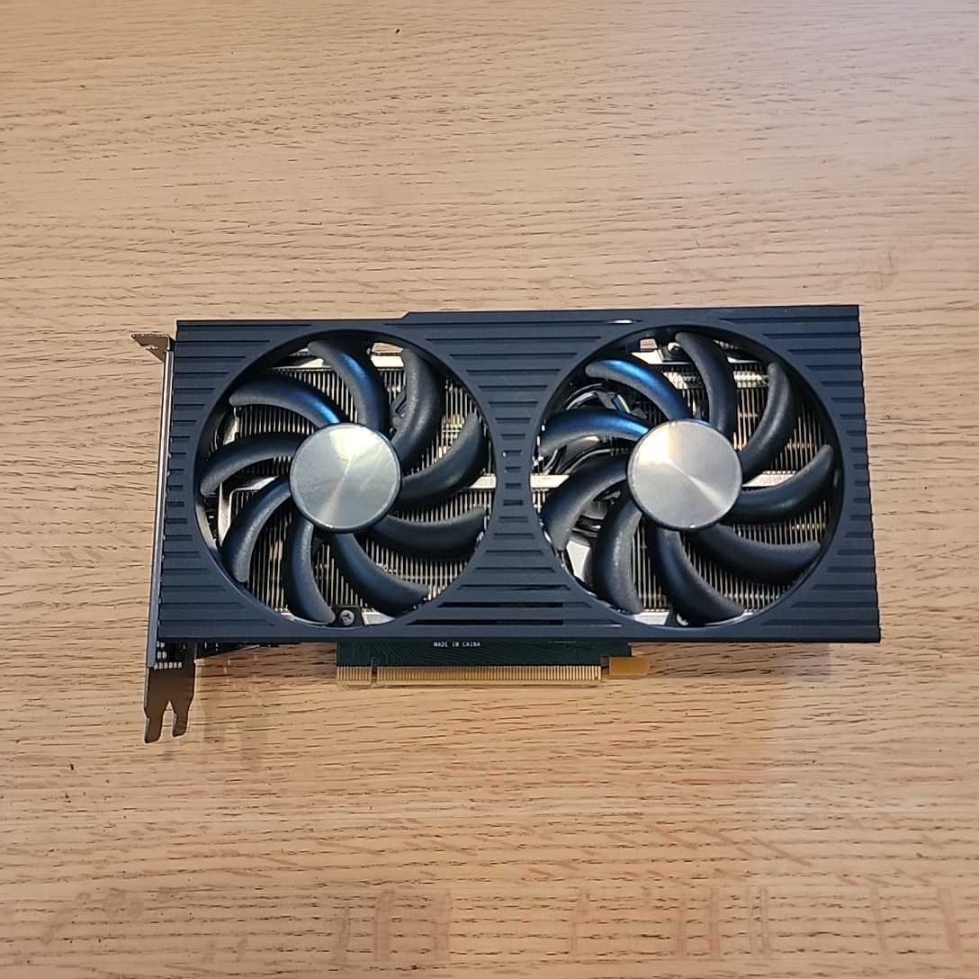 マイニングリグ TB250-btc モニター デュアル電源計2000w ライザーカード6枚付き