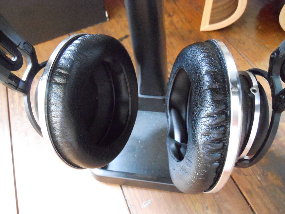 AKG K812 イヤーパッド交換済 【公式通販】
