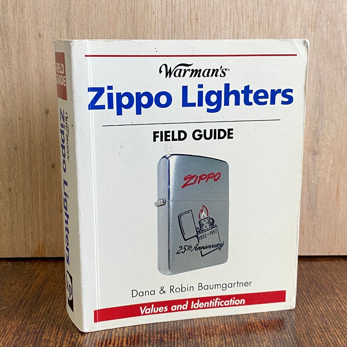 お買い得，新作 ◇洋書◇ Zippo Lighters Field Guide /ジッポ 