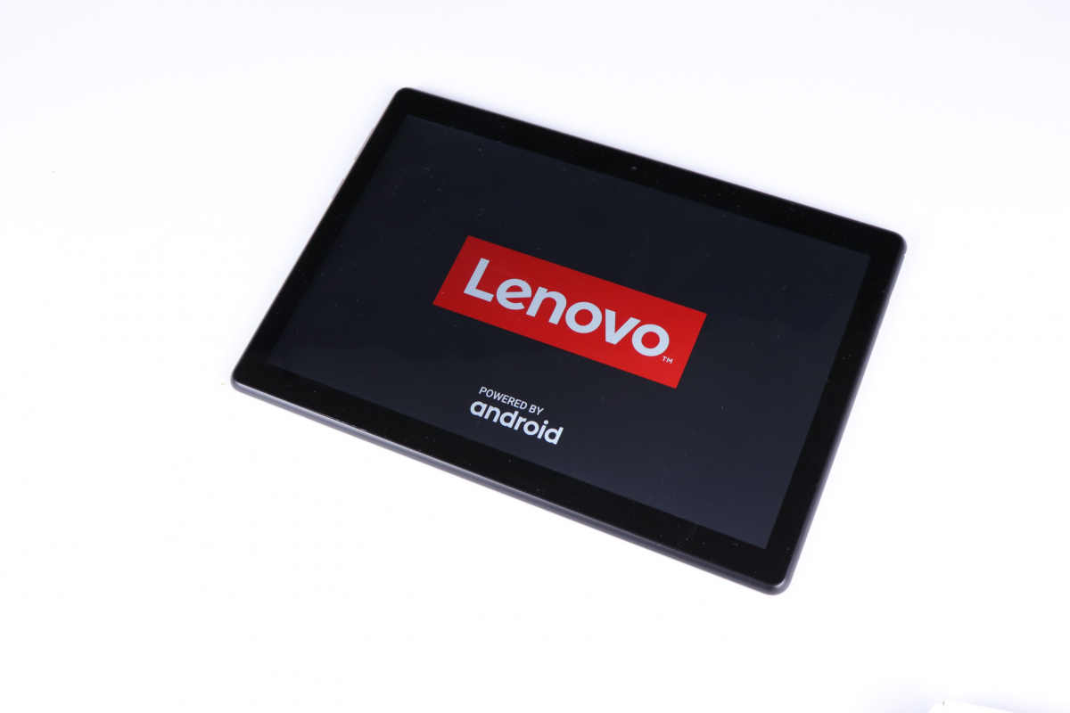 美品 ソフトバンク Lenovo TAB5 タブレット 801LV ブラック レノボ TV