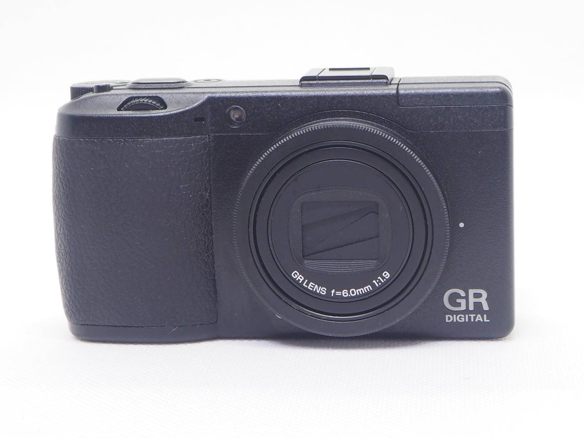 [美品] RICOH GR DIGITALⅢ(箱.付属品完備)2009年発売品 美品] RICOH GR DIGITALⅢ(箱.付属品完備)2009年発売品 2009年発売