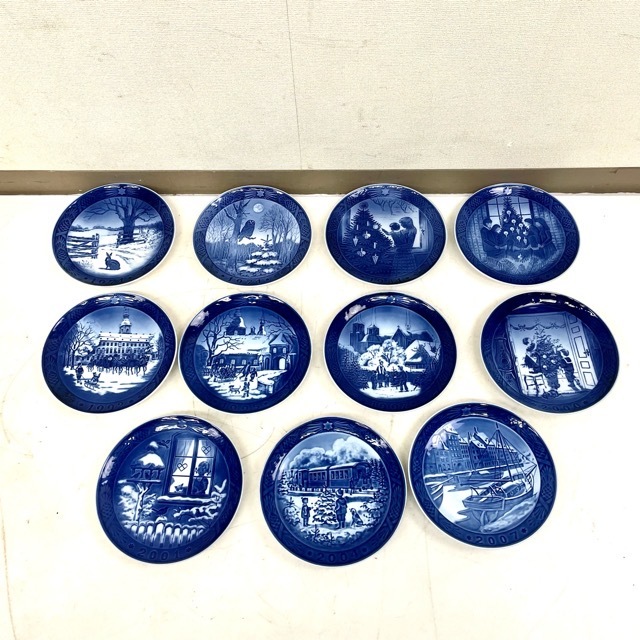 即決◆ROYAL COPENHAGEN／ロイヤルコペンハーゲン ブルーフラワーカーブ リーフディッシュ◆プレート皿 ロイヤルコペンハーゲン ロイヤル ブルーフルーテッド ミニ 小皿 .#e1