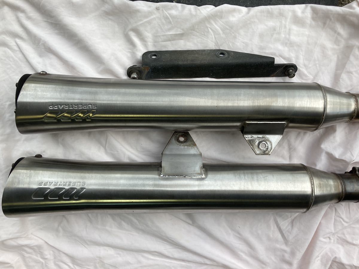 XV1600スーパートラップ スリップオン ステー付(マフラー本体（社外  