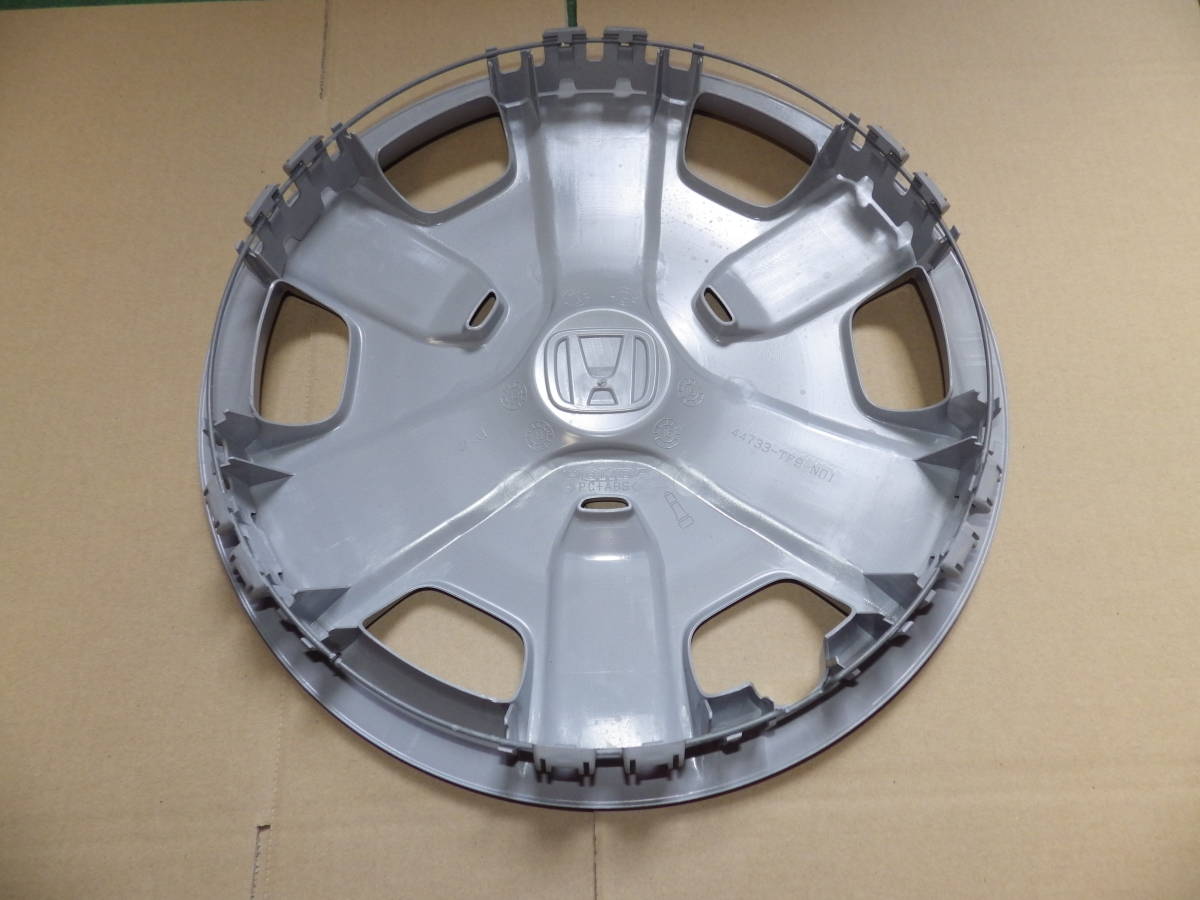 送料無料　純正ホンダ シャトル　フィット　ホイールキャップ 4本のみ ホンダ シャトルハイブリッド フィット純正ホイールカバー美品 4本 15