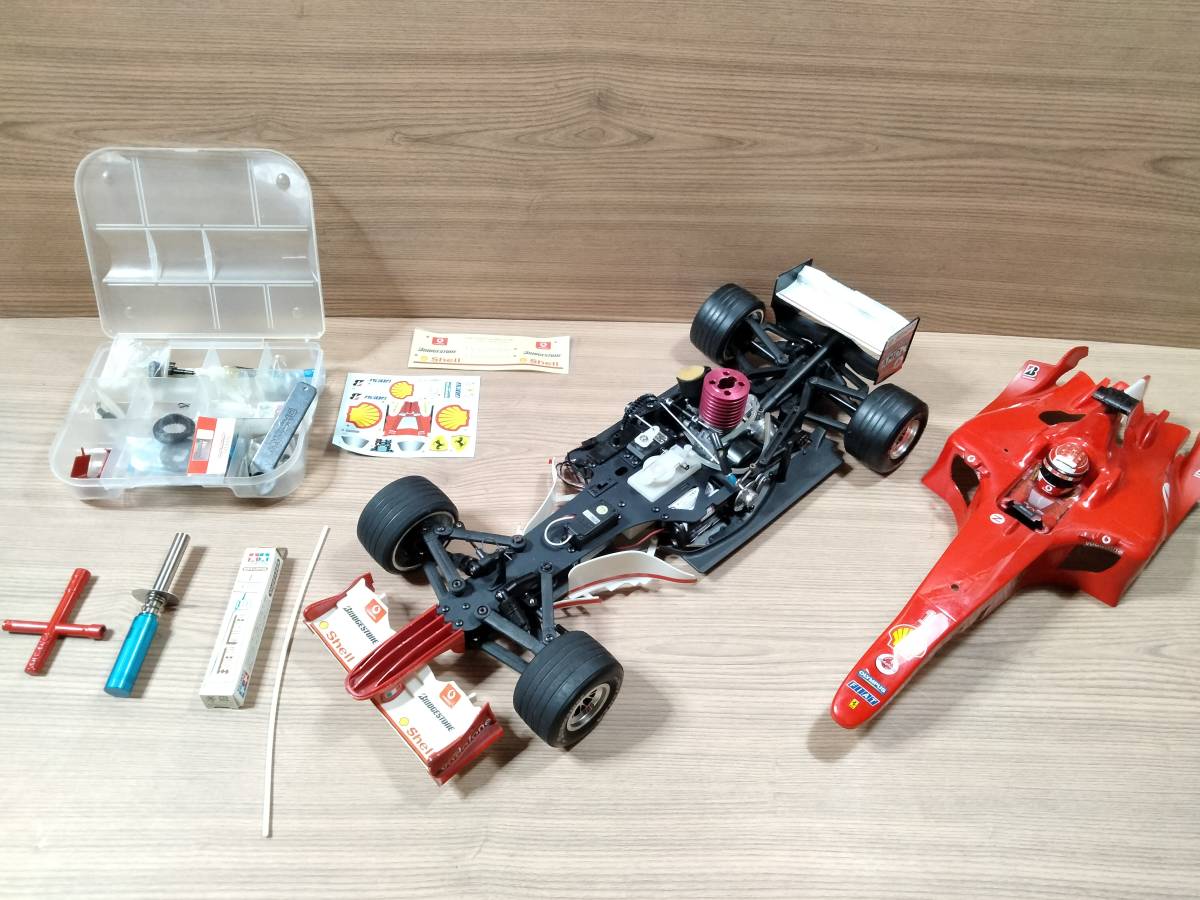 デアゴスティーニ フェラーリ 2004 F1 エンジンラジコン 2スピード仕様