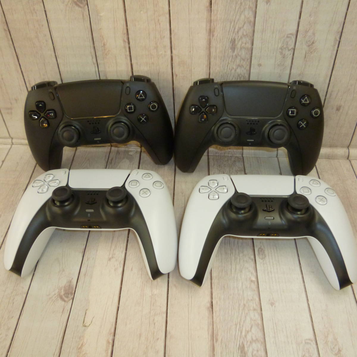  PS5 まとめ売り 4台セット SONY CFI-ZCT1J PS5用 ワイヤレスコントローラー DualSense ソニー ゲームコントローラー(アクセサリ、周辺機器)｜売買されたオークション情報、yahooの商品情報をアーカイ アクセサリ、周辺機器