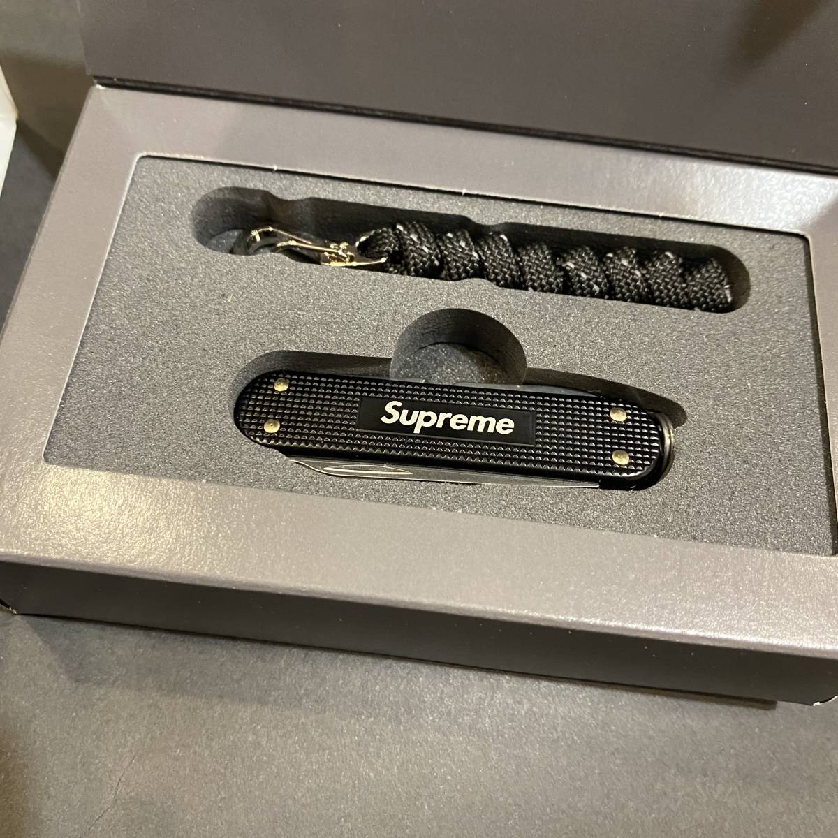 新品 Supreme Victorinox Classic Alox Knife Black シュプリーム