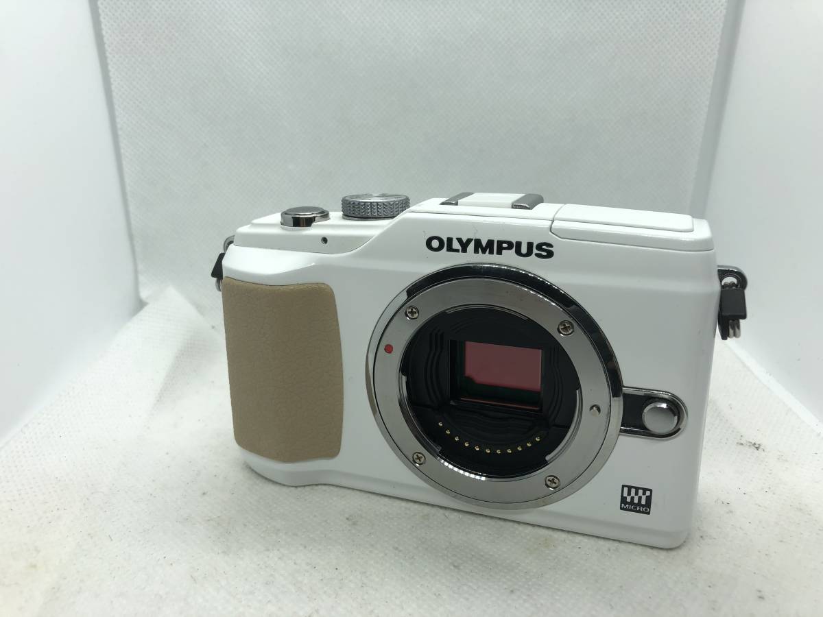 OLYMPUS PEN-F 公式通販 ショット回数1806回 シルバー Olympus - by 