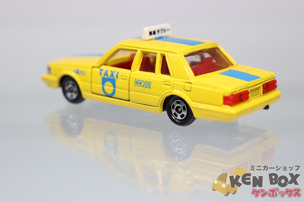 TOMICA トミカ 28-5-1 TOYOTA トヨタ CROWN クラウン タクシー 黄/青