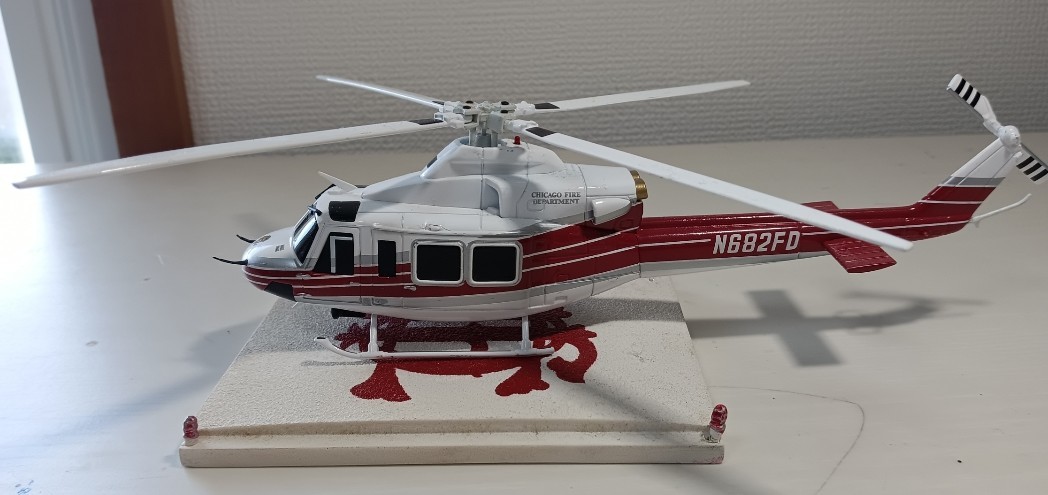 【限定SALE，新品】 Code3 ダイキャスト 1/64 シカゴ消防ヘリ Bell 412 Helicopter 2006 RARE NIB(民間航空機)｜売買されたオークション情報、yahooの商品情報をアーカイブ公開 - オークファン 民間航空機