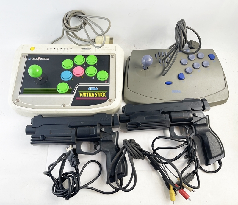  1円 SEGA セガサターン コントローラー バーチャスティック HSS-0136 HSS-0104 ガンコン HSS-0122&times;2 まとめ(本体、アクセサリー)｜売買されたオークション情報、yahooの商品情報をアーカイブ公開 - サターン