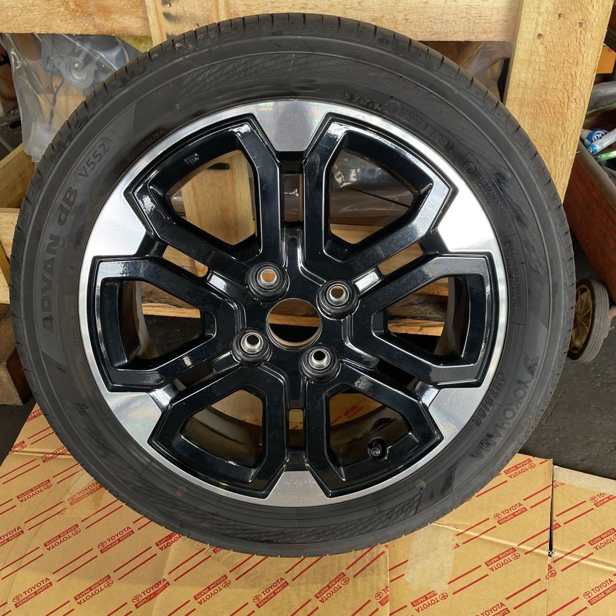 ★165/55ｒ15★ダイハツ純正ホイール★２０１６年　バリ溝　バリ山　　ムーヴ　タント タント DAIHATSU ダイハツ 純正 15インチ ブリヂストン 165/55R15