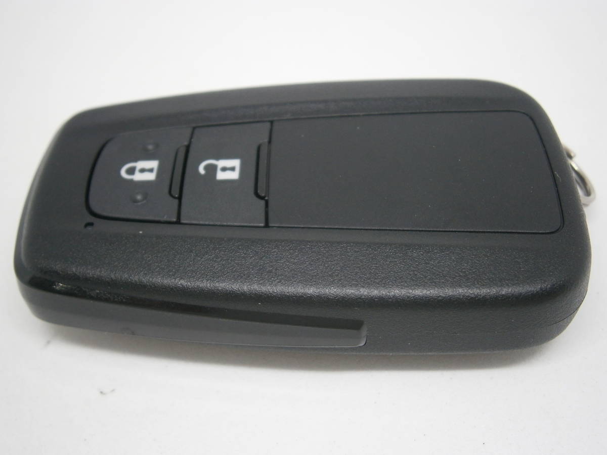 スマートキー トヨタ 基盤 007 61E366-0020 初期化済 純正 CH－R C-HR 初期化済トヨタ純正 スマートキー2ボタンCHR基盤番号61E366-0020 新品電池サービス⑦ 007-AE0025 50系エスティマ（AHR20系含む） 中古スマートキー 後期型