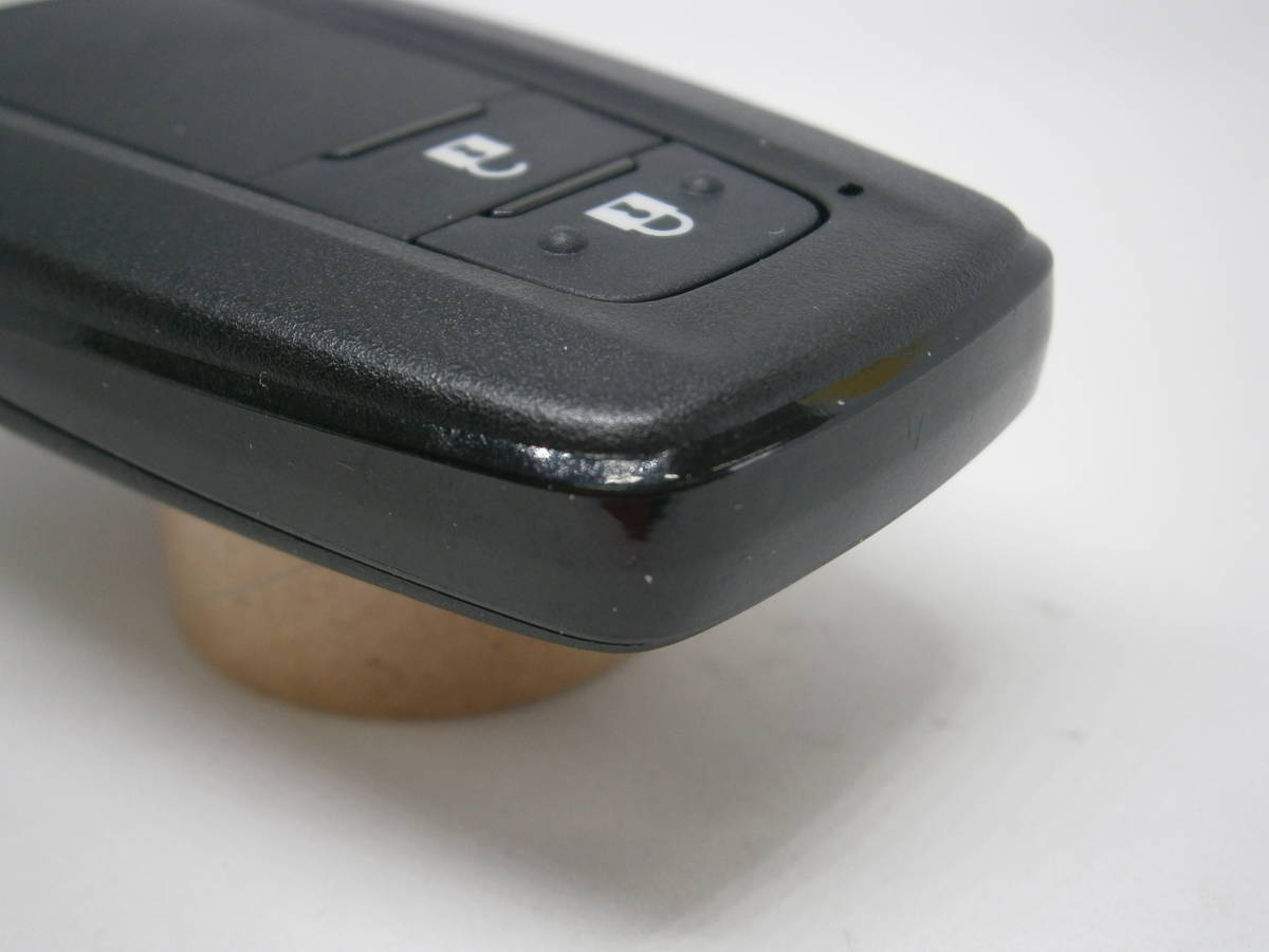スマートキー トヨタ 基盤 007 61E366-0020 初期化済 純正 CH－R C-HR 初期化済トヨタ純正 スマートキー2ボタンCHR基盤番号61E366-0020 新品電池サービス⑦ 007-AE0025 50系エスティマ（AHR20系含む） 中古スマートキー 後期型