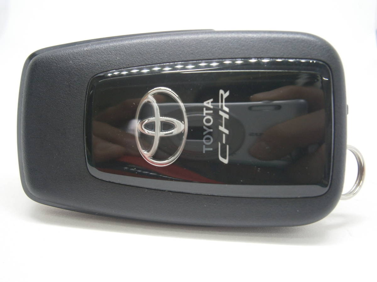 スマートキー トヨタ 基盤 007 61E366-0020 初期化済 純正 CH－R C-HR 初期化済トヨタ純正 スマートキー2ボタンCHR基盤番号61E366-0020 新品電池サービス⑦ 007-AE0025 50系エスティマ（AHR20系含む） 中古スマートキー 後期型