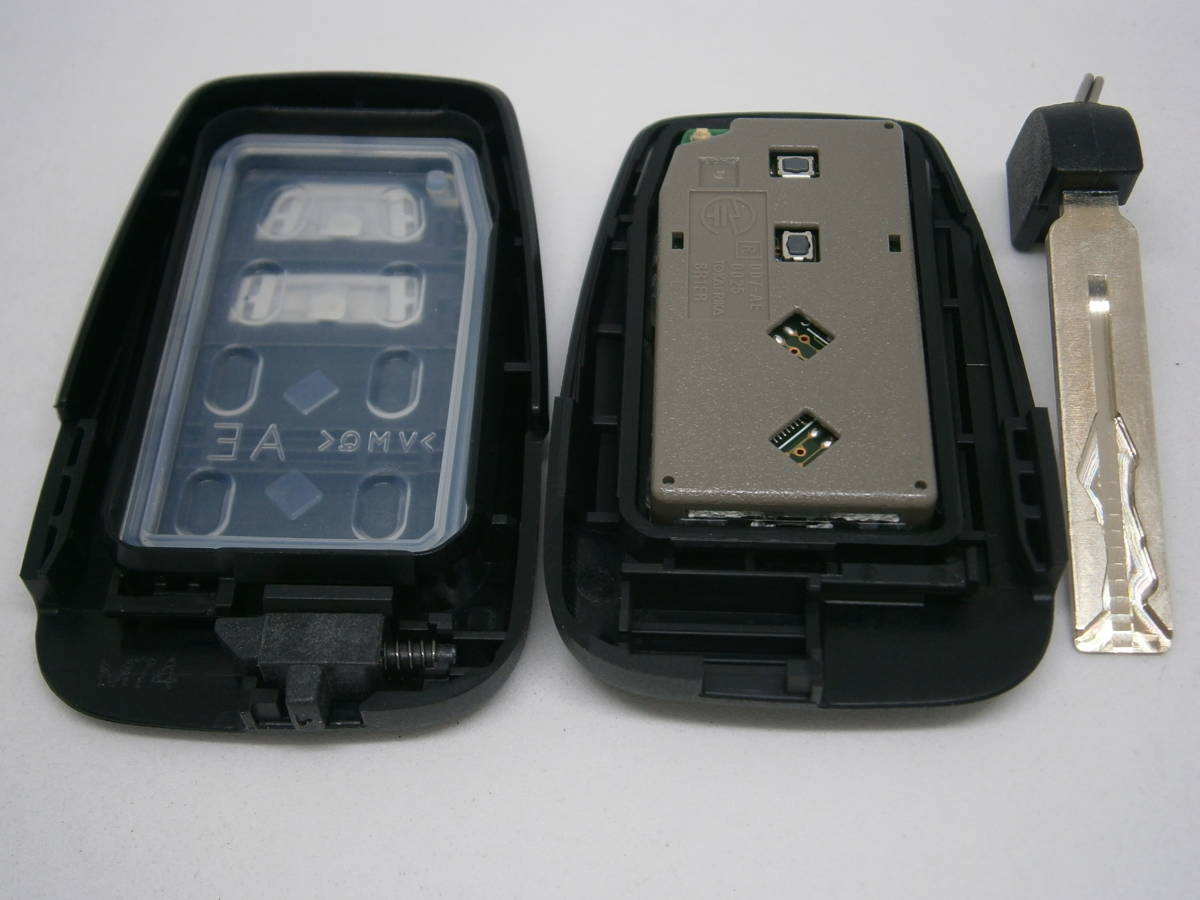 スマートキー トヨタ 基盤 007 61E366-0020 初期化済 純正 CH－R C-HR 初期化済トヨタ純正 スマートキー2ボタンCHR基盤番号61E366-0020 新品電池サービス⑦ 007-AE0025 50系エスティマ（AHR20系含む） 中古スマートキー 後期型