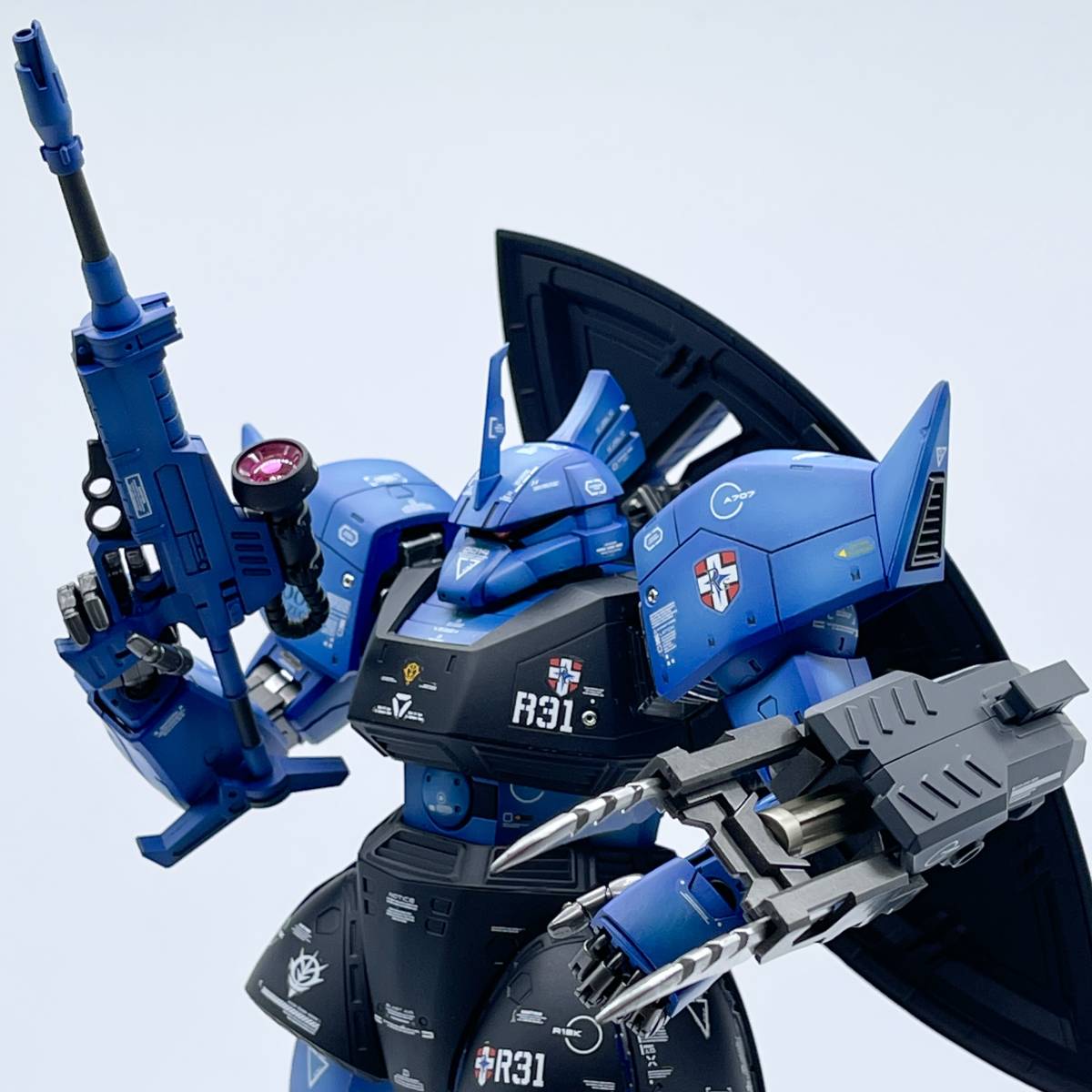 MG ゲルググver.2.0 塗装済み 完成品 ランバラル専用ゲルググ