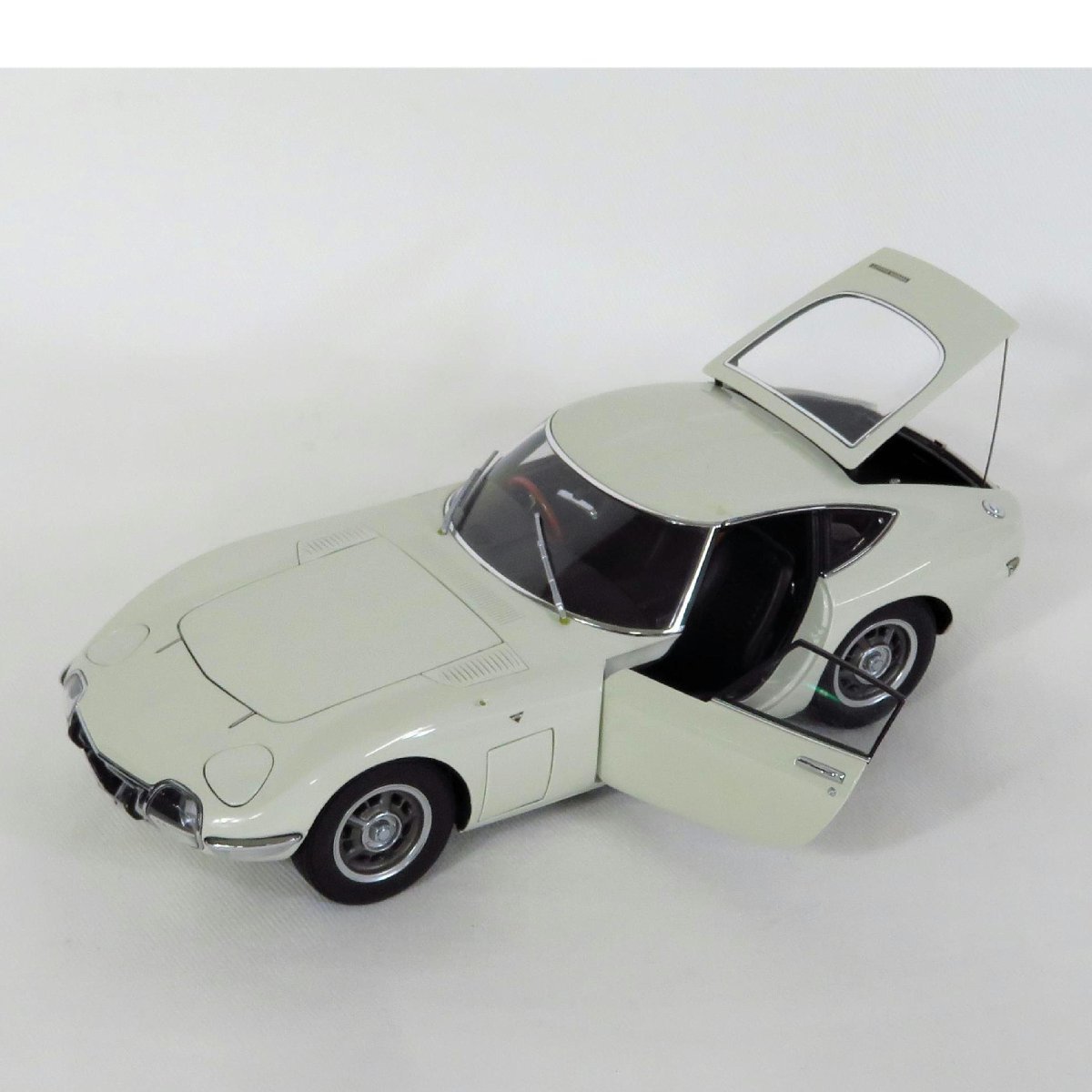 最安値，高品質 1円 ジャンク AUTOart オートアート/1/18 トヨタ2000GT ダイキャストカー/81(乗用車)｜売買されたオークション情報、yahooの商品情報をアーカイブ公開 - オークファン 乗用車