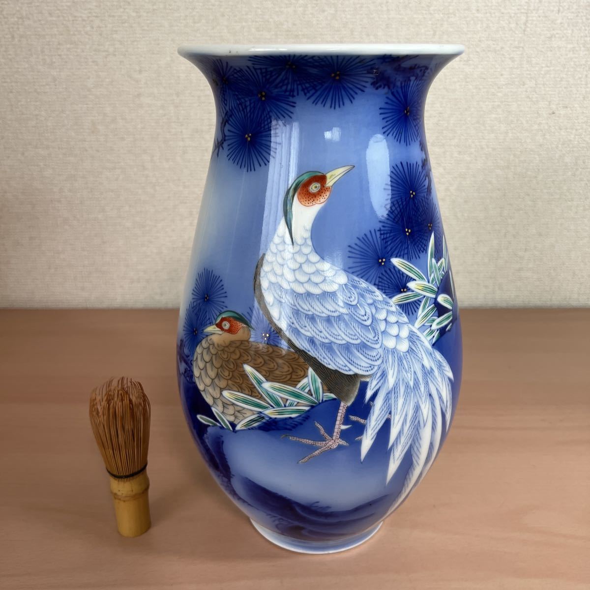 青と白の花鳥模様の陶器花瓶 青と白の花鳥模様の陶器花瓶 Amazon.co.jp