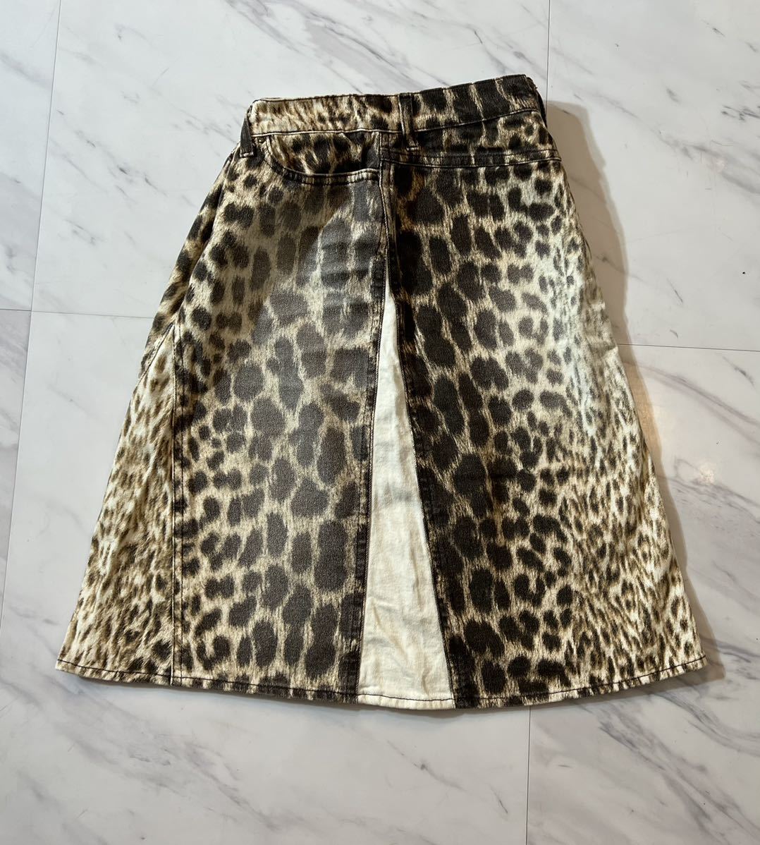 販売入荷 美品 JUST Cavalli レオパード ストレッチ デニム フレア