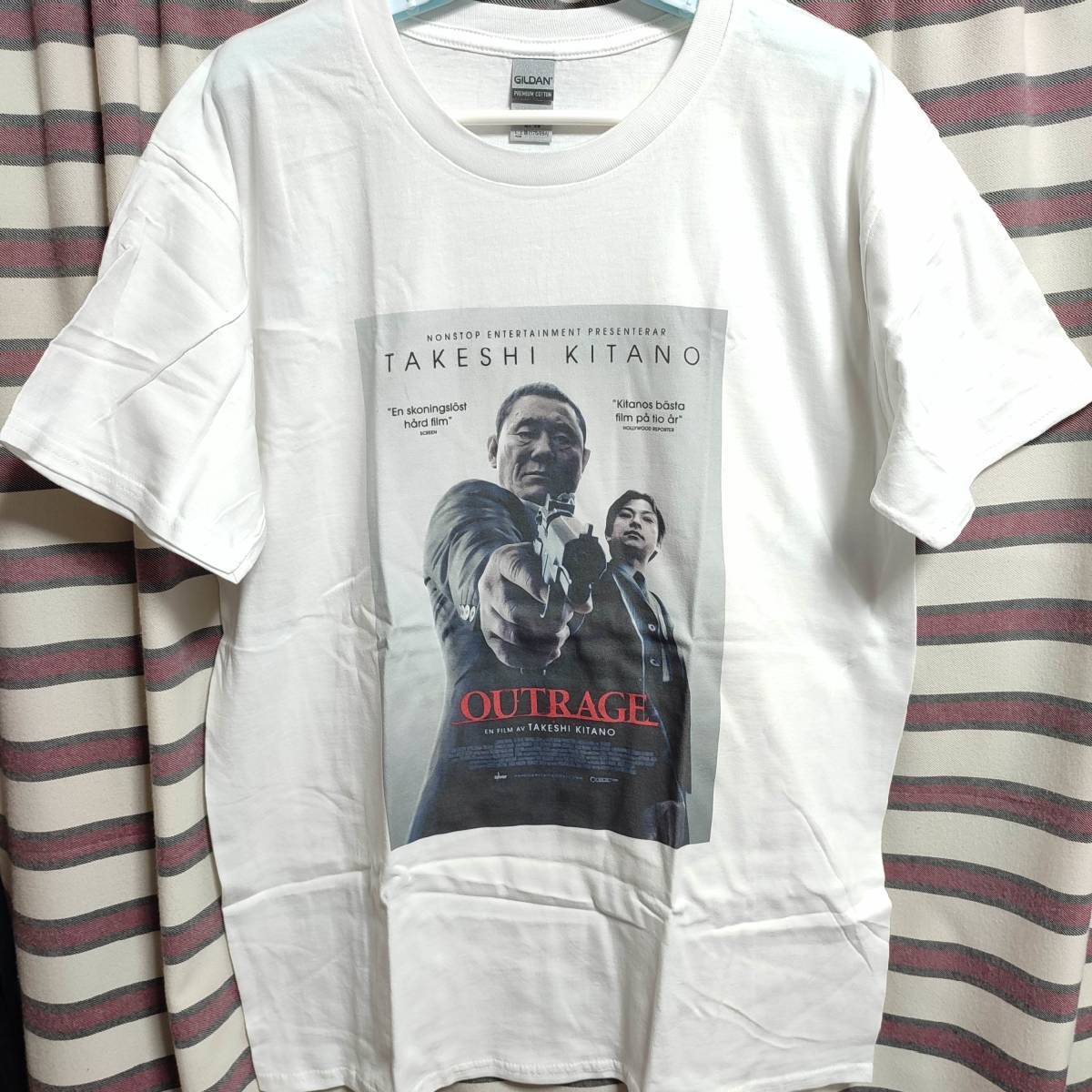 【格安，限定セール】 映画 アウトレイジ OUTRAGE 海外版 BIGプリントTシャツ 白L 北野武 ビートたけし 彡(Tシャツ)｜売買されたオークション情報、yahooの商品情報をアーカイブ公開 - オークファン Tシャツ