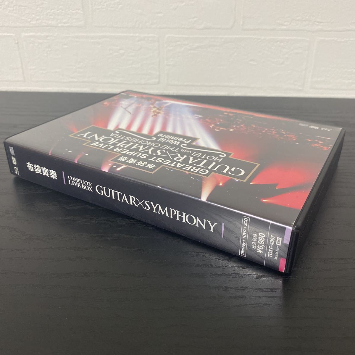 布袋寅泰/COMPLETE LIVE BOX「GUITAR×SYMPHONY」完全限定生産盤 Blu