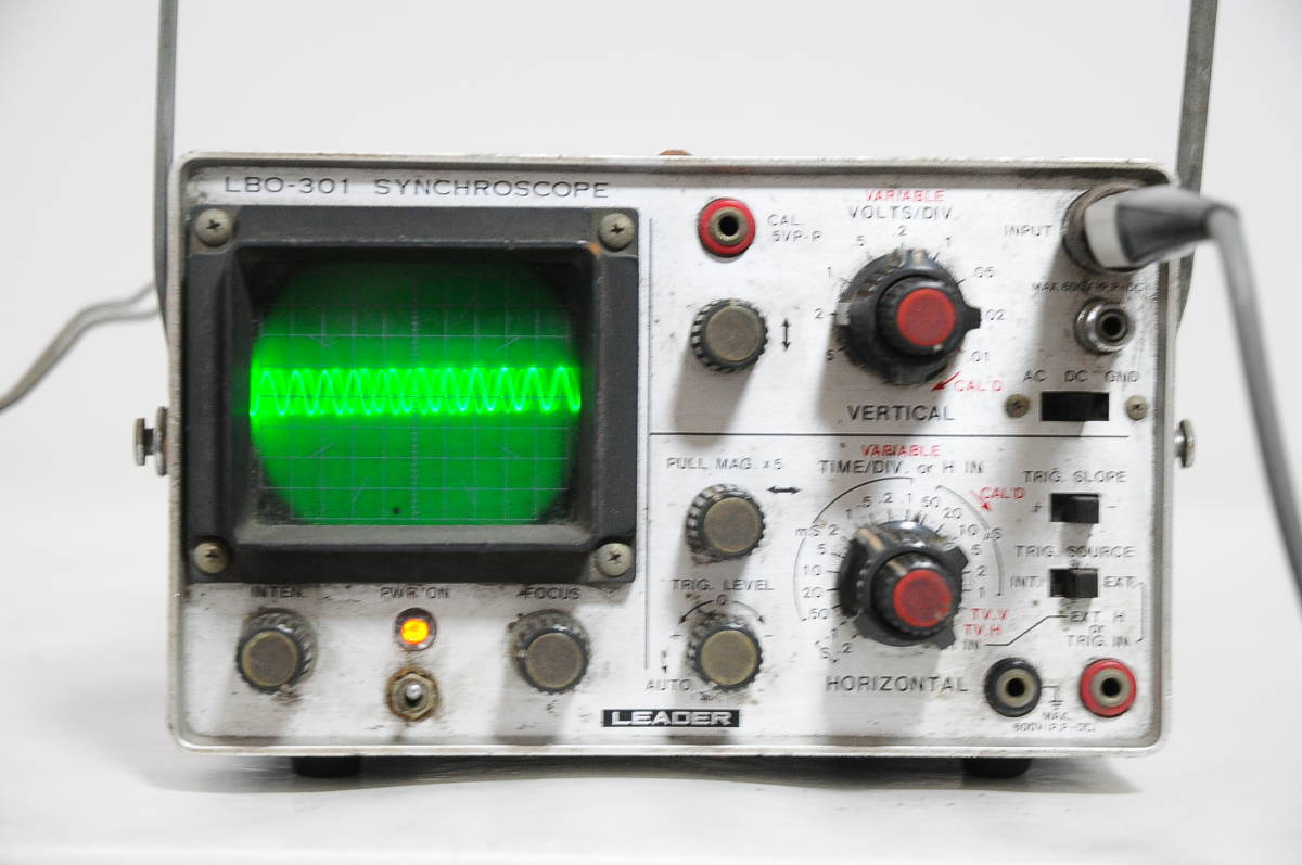 ホジ37]動作品 LEADER オシロスコープ SYNCHROSCOPE LBO-301 シンクロ 