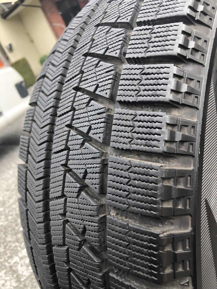 中古品　ブリジストン　VRX　215/55R17　スタッドレスタイヤ4本セット 中古スタッドレスタイヤ ブリヂストン 4本 215/55R17 94Q BLIZZAK VRX