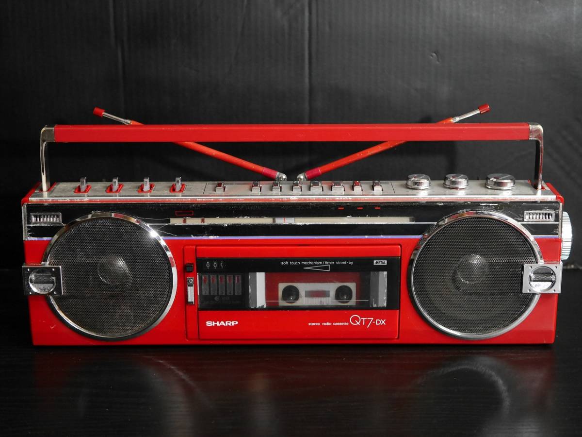 ジャンク\\u003eSHARP QT-7 ラジカセ レッド SHARP 年代物CDラジカセ QT