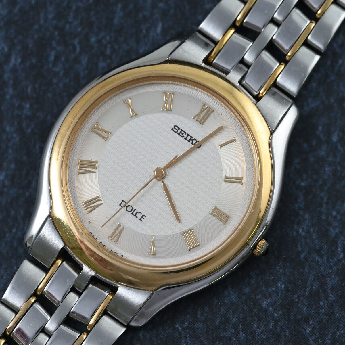 SEIKO セイコー DOLCEドルチェ Analog QUARTZ 32mm Roman Beige Dial 