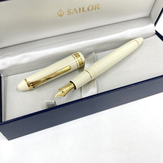 ▼0.01 Sailor / セーラー 万年筆 ＜ プロフィットスタンダード ホワイト ＞ ズーム Z 14金