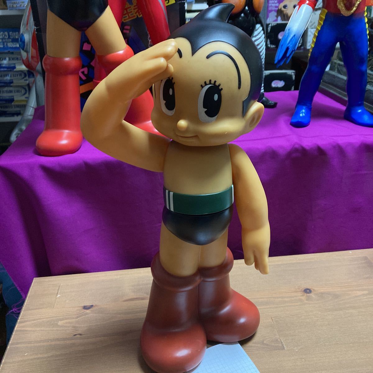 gsgn ビリケン商会 鉄腕アトムソフビシリーズ アストロボーイ 敬礼タイプ 手塚治虫 ビックサイズソフビフィギュア 高さ約40cm