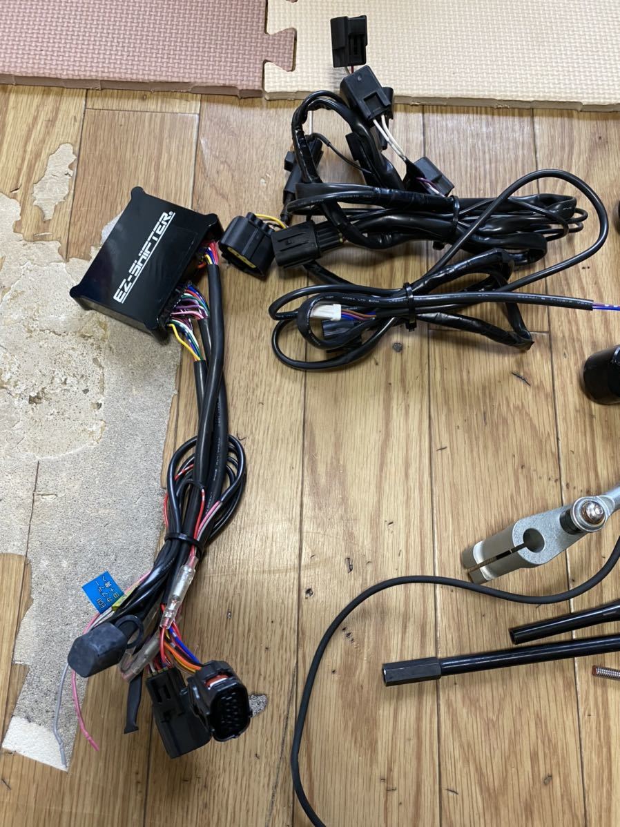 MT-09 ABS 2014年式 テラモト クイックシフター ストライカーバックステップ(左側のみ) MT-09 ヤマハ 口コミ・動画 店 T-REV(寺本自動車商会):ティーレブ Sサプライのメカ