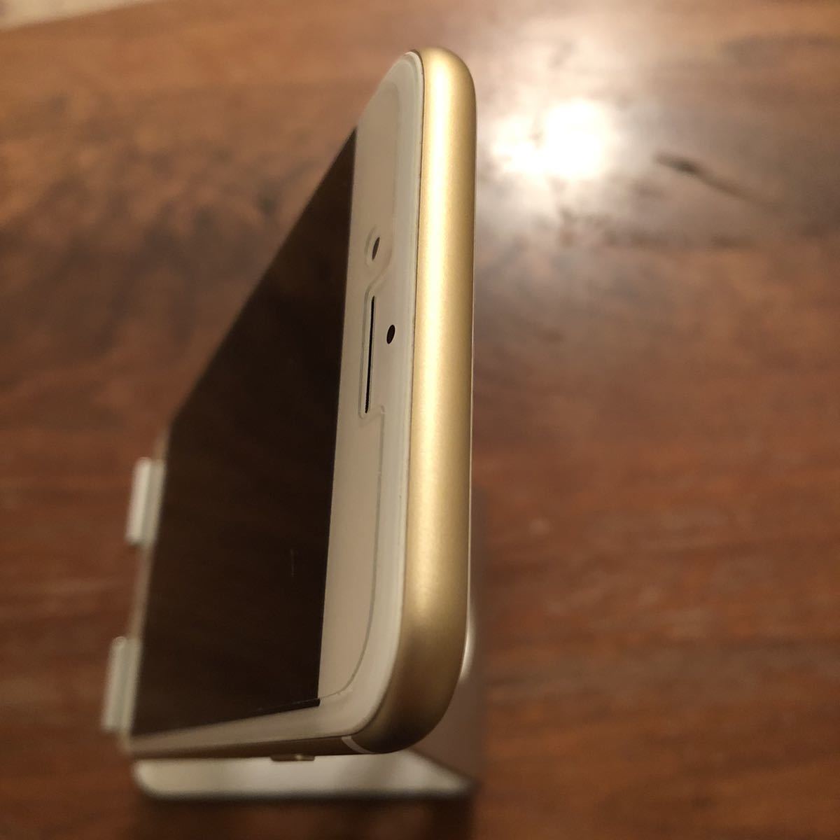 (E) iphone 7 32GB ゴールド　SIMフリー　バッテリー83% iPhone7 SIMフリー 32GB バッテリー容量83% ゴールド SIMロックなし