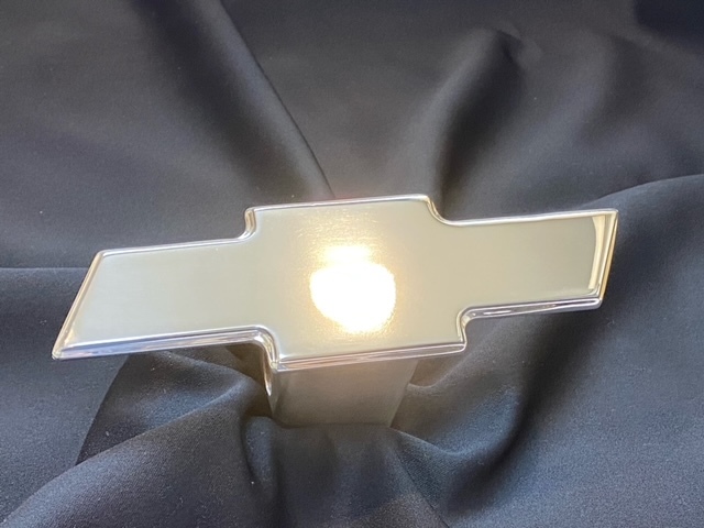 ヒッチカバー シボレー Chevrolet ボウタイ ビレット サバーバン タホ 