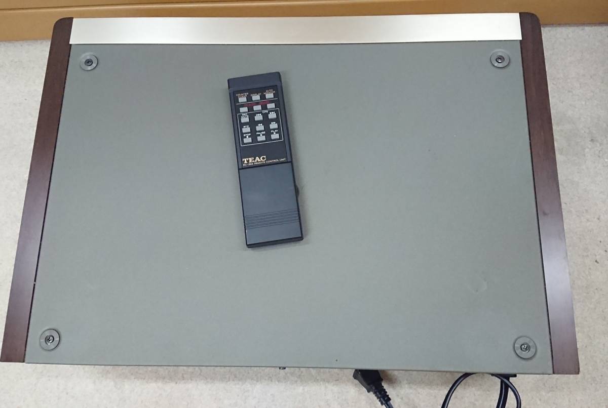 TEAC V-7010 ティアック 3ヘッド カセットデッキ カセットテープ 