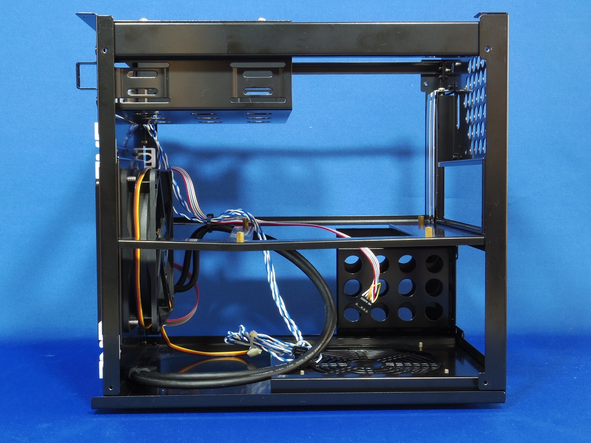 PCパーツ アビー AS Enclosure RS04 ASE-RS04-BK abee