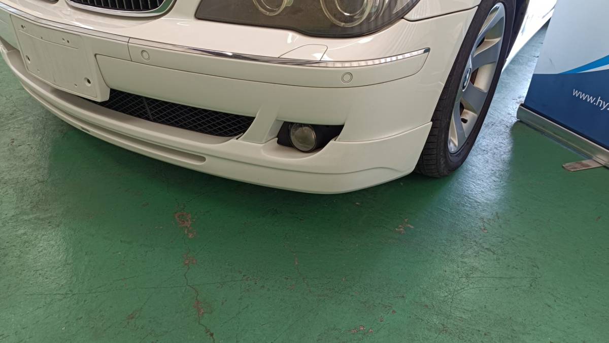 BMW 740i ( E65 ) ABA-HL40 フロントバンパー 51117142156 H18年 走行 
