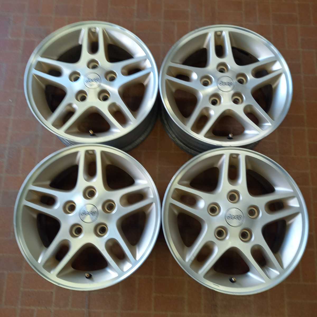 Jeep純正 16インチ 7J+50.8 5H-127 中古