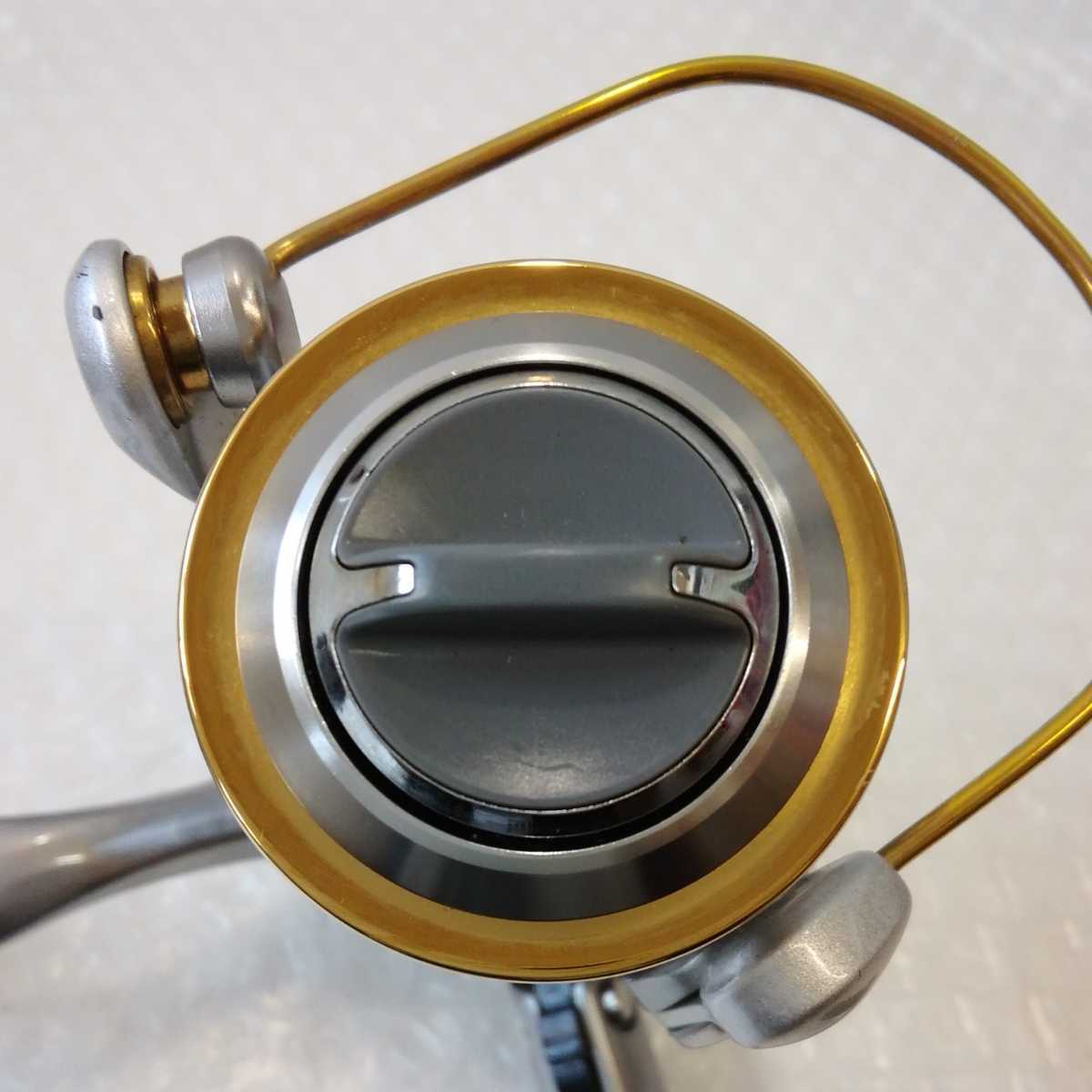 DAIWA ダイワ TOURNAMENT-Z 2000iA スピニングリール ダイワ 2000iA