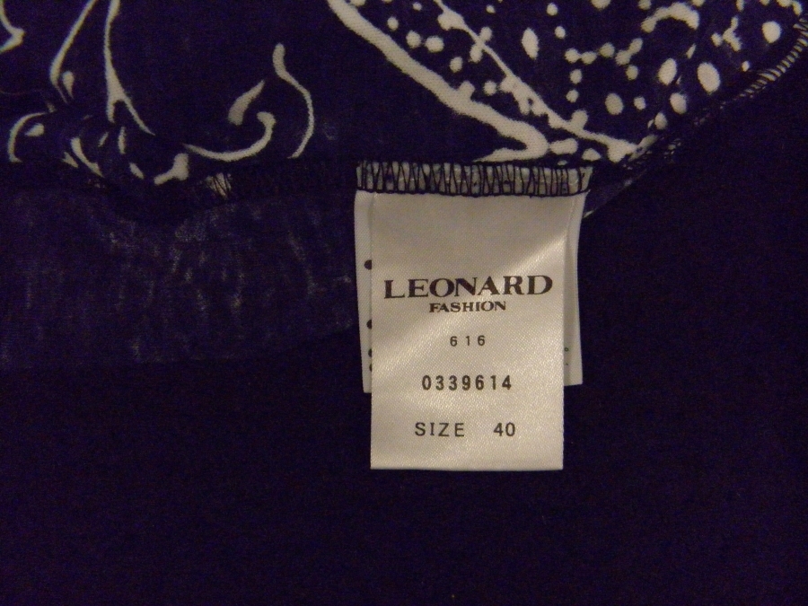 LEONARD レオナール 長袖ブラウス 花柄 サイズ:LL ブラック LEONARD（シャツ&frasl;ブラウス(長袖&frasl;七分)）のフリマアイテム一覧 ブラウスの通販 レオナール（シャツ・ブラウス｜トップス）：レディース - シャツ・ブラウス（ブランドレオナール・柄総柄）（トップス プル レディース レオナールスポーツ SPORT 黒