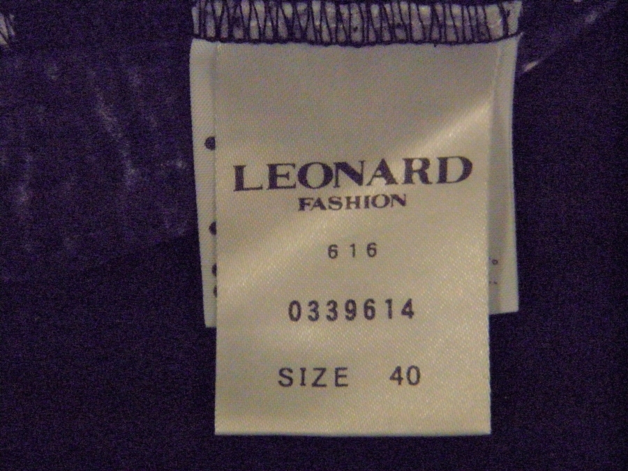 LEONARD レオナール 長袖ブラウス 花柄 サイズ:LL ブラック LEONARD（シャツ&frasl;ブラウス(長袖&frasl;七分)）のフリマアイテム一覧 ブラウスの通販 レオナール（シャツ・ブラウス｜トップス）：レディース - シャツ・ブラウス（ブランドレオナール・柄総柄）（トップス プル レディース レオナールスポーツ SPORT 黒