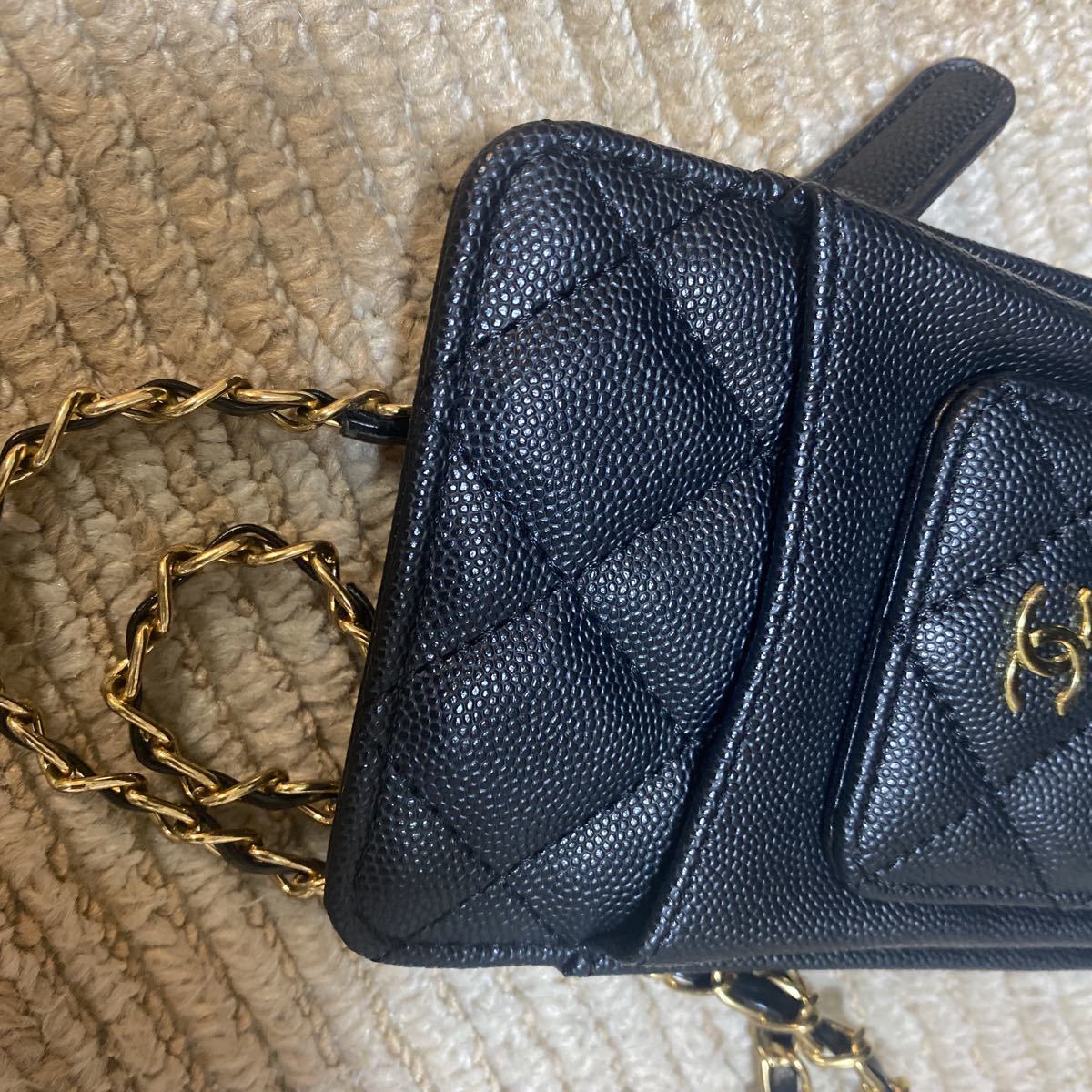 CHANEL ノベルティ ブラック iPhone15ケース カードポケット付き