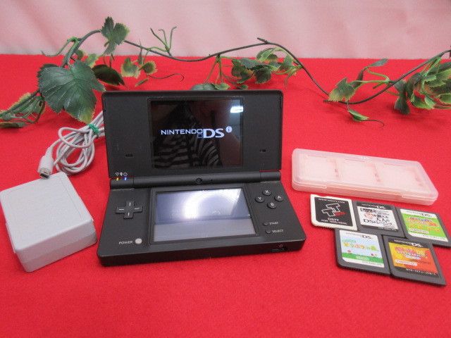 セール，人気 OH2247/6 すぐ遊べる Nintendo/任天堂 DSi本体 ブラック +ACアダプタ+ソフト5枚まとめてセット TWL-001 初期化済 動作確認OK(DSi)｜売買されたオークション情報、yahooの商品情報をアーカイブ公開 - オー ニンテンドーDS本体